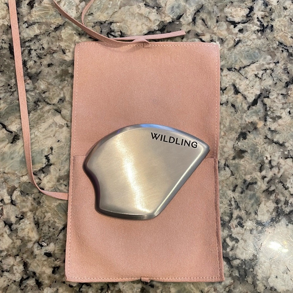 Wildling Empress Platinum Gua Sha
